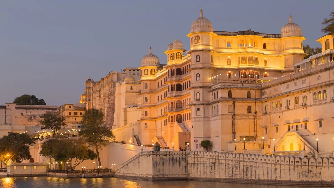 Lakes & Leopards — Udaipur · Kumbhalgarh · Jawai